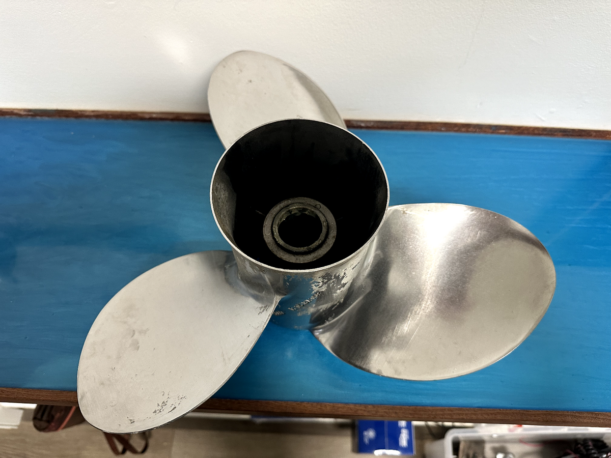 Quicksilver Thunderbolt Marine Propeller 15.8 x 15