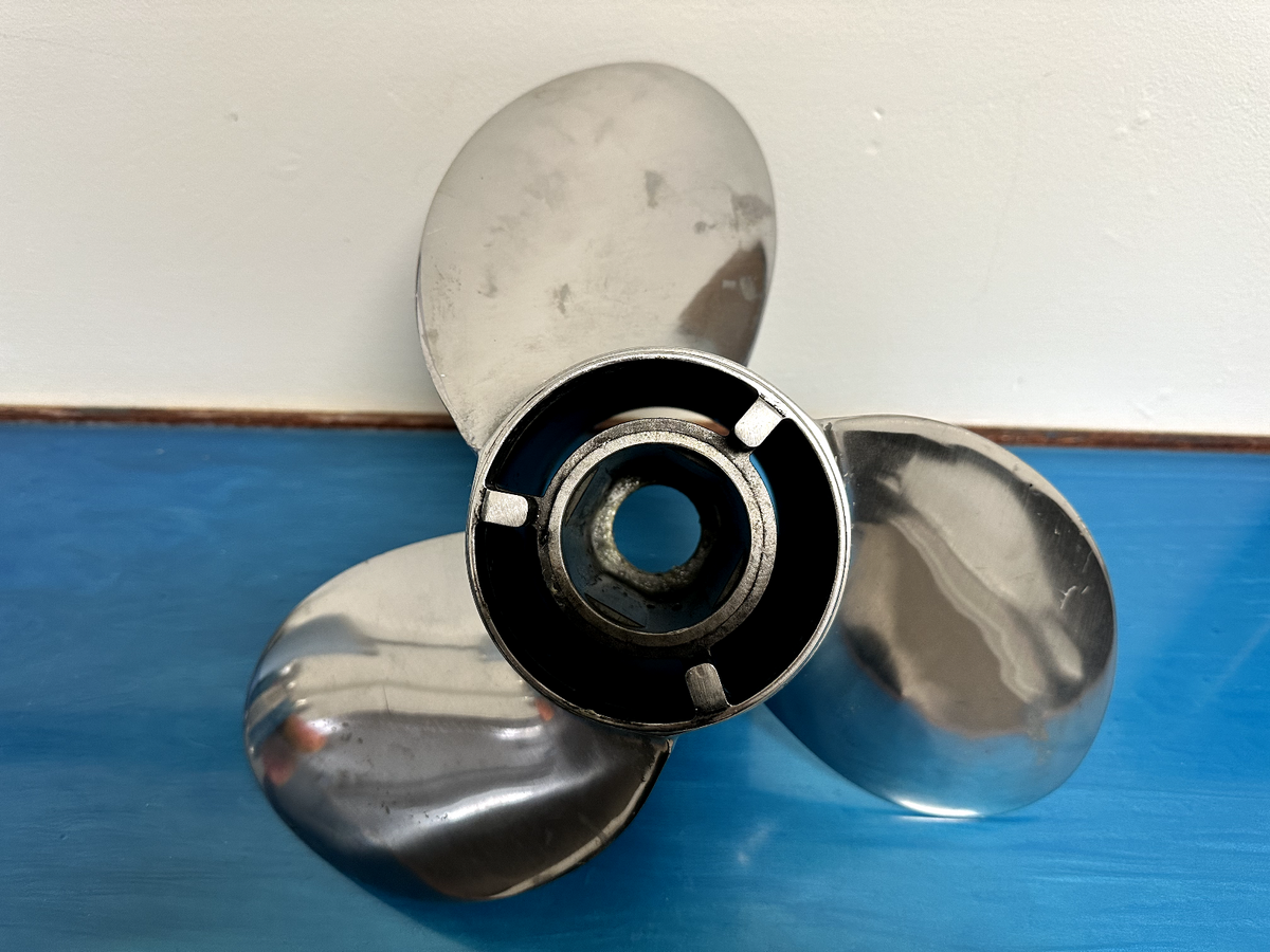 Quicksilver Thunderbolt Marine Propeller 15.8 x 15